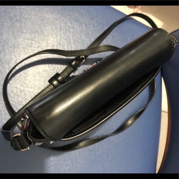 Vera Bradley tassel crossbody - Picture 7 of 16